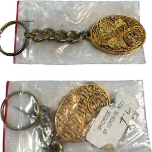Delaware Keychain Diamond State Novelty Gold Tone Key Ring Auto Vintage Retro